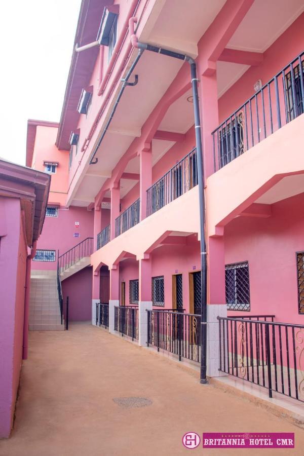 Britannia Hotel Cmr Yaoundé Exterior foto